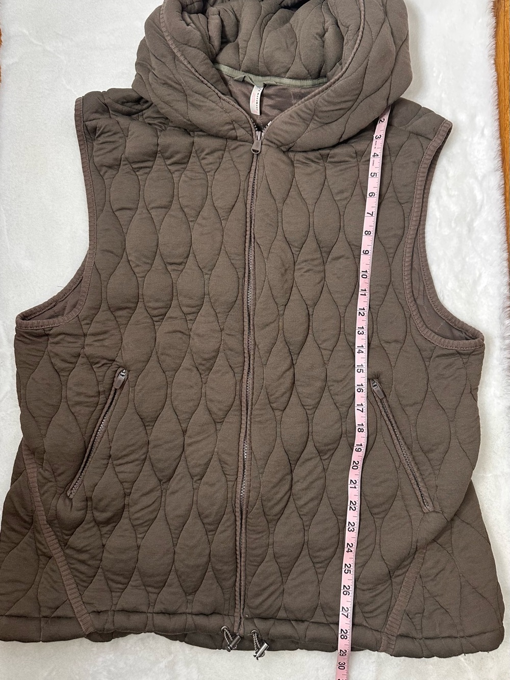 Free People Dream Big Quilted Hooded Zip-Front Vest in Taupe Size XL - Picture 6 of 6